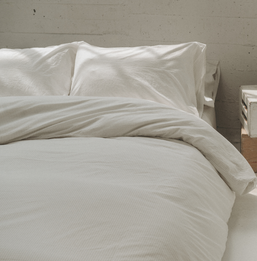 The Crisp Duvet cover - Bedding set up - Duvet covers on king sized bed